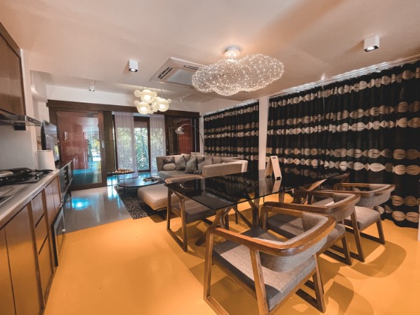 เซ้งหรือขายกิจการรีสอร์ทใหม่ พื้นที่ทั้งหมด 3 ไร่ ใกล้หาดเจ้าสำราญ อำเภอบ้านแหลม เพชรบุรี เป็นวิลล่าหลังใหญ่ ติดทะเลสาป ห่างจากทะเลเพียง 50 เมตร